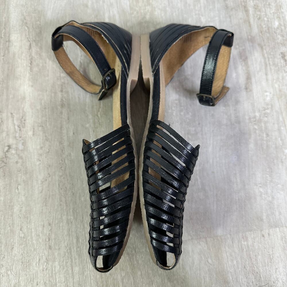 Seychelles Black leather and Tan Woven Sandals - Picture 4 of 8